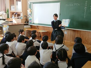 h 30読み聞かせサル豚