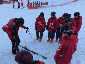 h 30修学旅行初日スキー2
