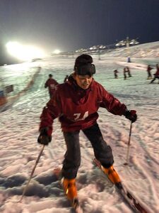 h 30修学旅行初日スキー夜5