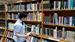 r 1図書館 2