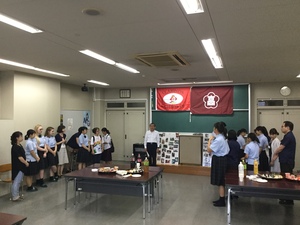 r 1留学生茶話会3