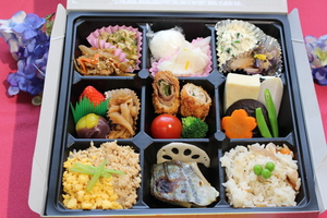 R2ふれ愛弁当