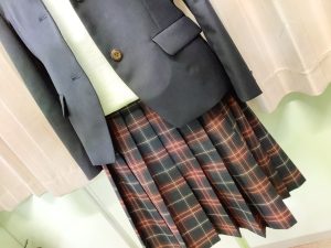 R5新制服6